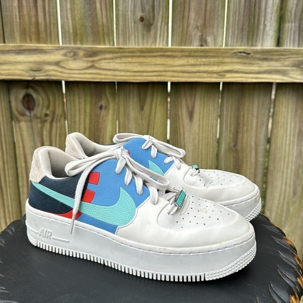 Nike Air Force 1 Sage Low 'Platinum Tint, size 7 - Picture 2 of 8